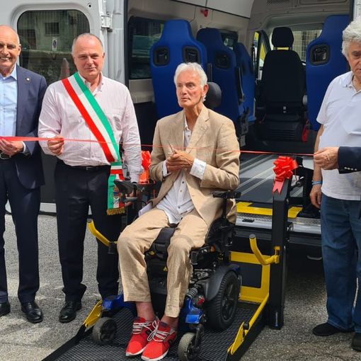 Inaugurato il nuovo pulmino donato alla Uildm