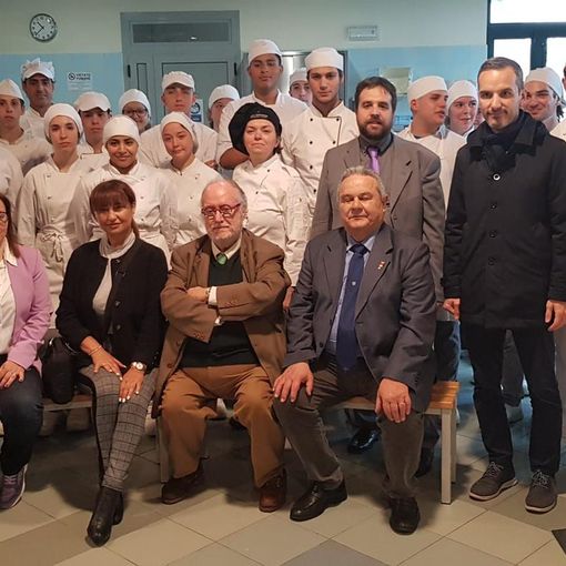 Vco Formazione, Edoardo Raspelli critico d'eccezione per gli allievi del corso di arte bianca