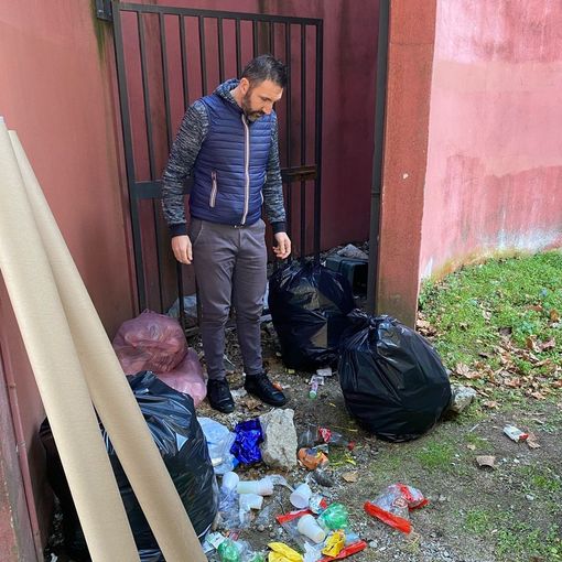 Rifiuti abbandonati in città, Marchini: &quot;Poca attenzione da parte dell'amministrazione&quot; FOTO