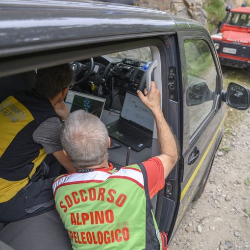 Ritrovata sana e salva la donna dispersa mentre cercava funghi