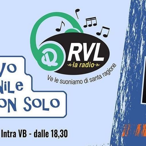A Intra festa a tema con la disco music anni degli anni '70