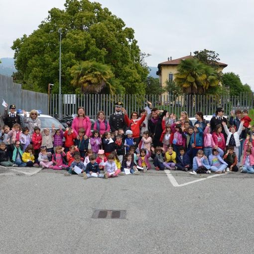 Lezione di legalità per i bimbi della materna “Gabardi”