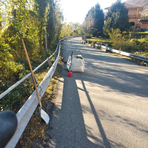 I volontari di Crusinallo ancora all'opera per pulire le strade