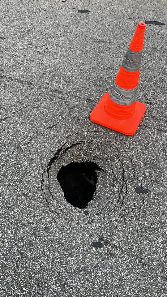 Cedimento stradale in via Matteotti: strada chiusa, intervento dei tecnici domani