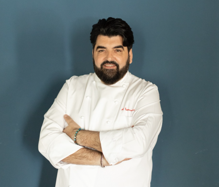 Guida Michelin 2025: Antonino Cannavacciuolo fa incetta di stelle in Piemonte