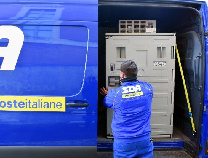 Arrivati alla farmacia ospedaliera del Castelli di Verbania i vaccini Astrazeneca