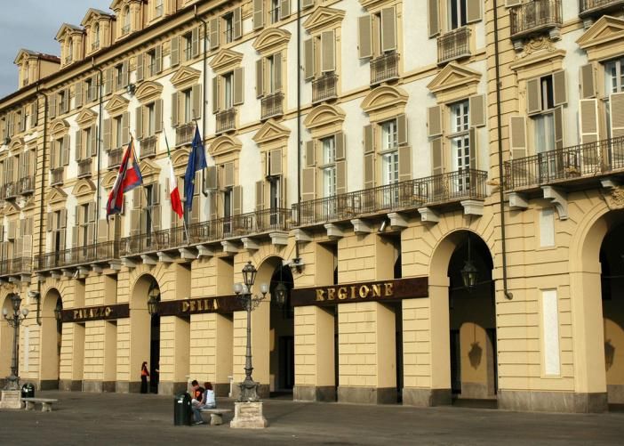 Fondo antiviolenza, M5S: “La giunta Cirio vuole ridurre il numero di beneficiarie”