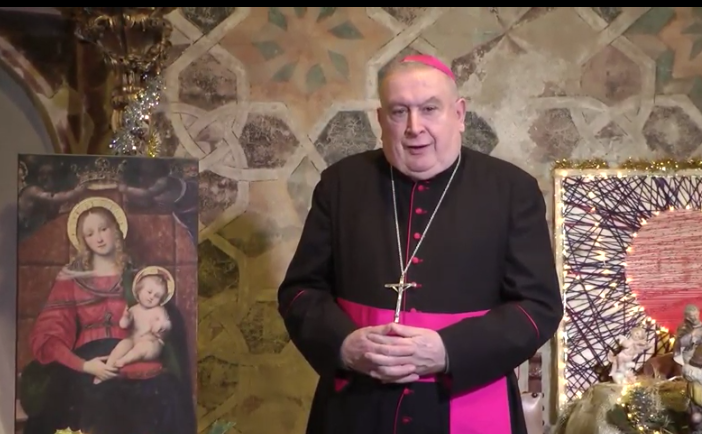 &quot;Vedere, amare, sperare&quot;: gli auguri di Natale del vescovo Franco Giulio Brambilla