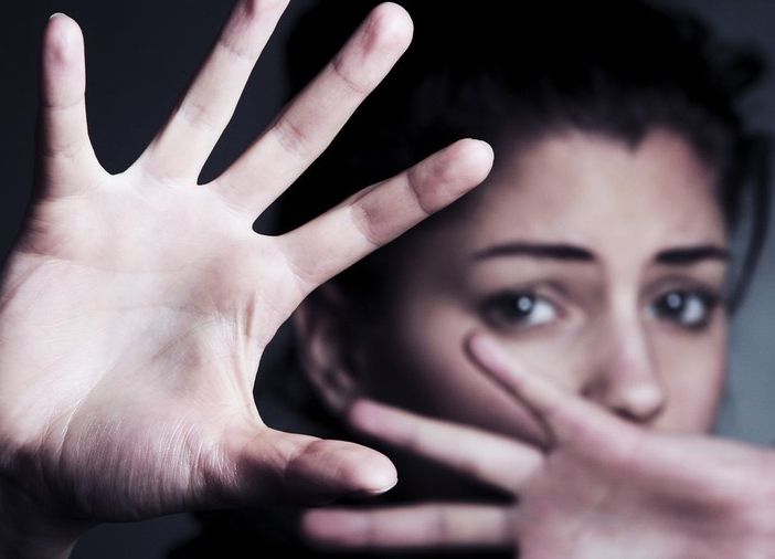 Telefono Rosa Piemonte: nel 2023 accolte 749 donne. Oltre il 41% vittima di violenza fisica