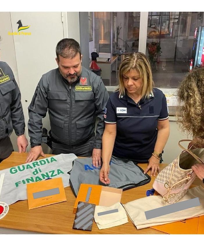 Intensificati i controlli di Dogana e Finanza al confine:  violazioni sulla valuta per oltre 1 milione di euro