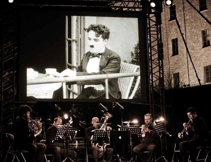 Mergozzo Si Nota, stasera il concerto degli Spilimbras ispirato al cinema muto