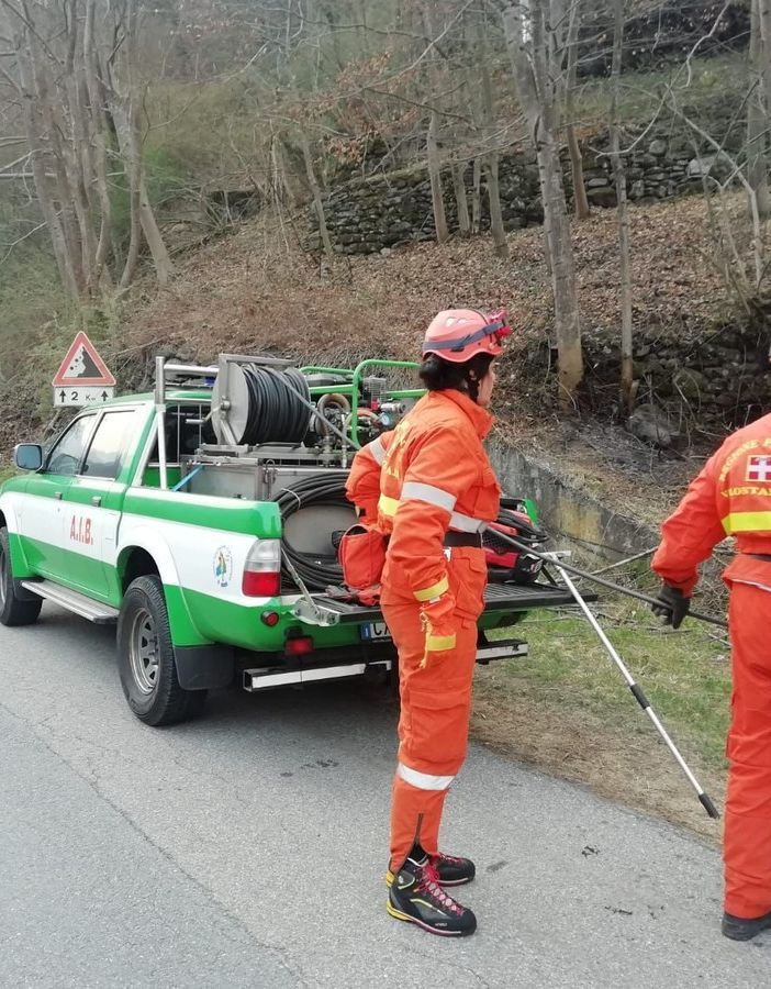 Ben 405 incendi boschivi in 100 giorni: l'Aib Piemonte lancia la campagna “Non grigliare il bosco”