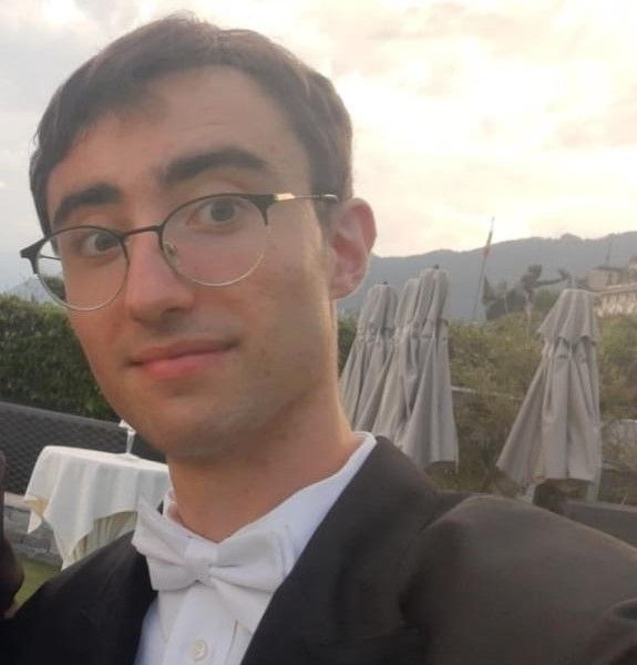 Da Varese a Stresa, Davide Pozzoni verso il suo sogno: servire in sala in una struttura prestigiosa