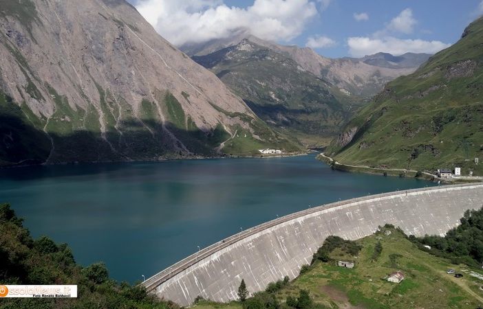 Il lago e la diga di Morasco, in alta Formazza