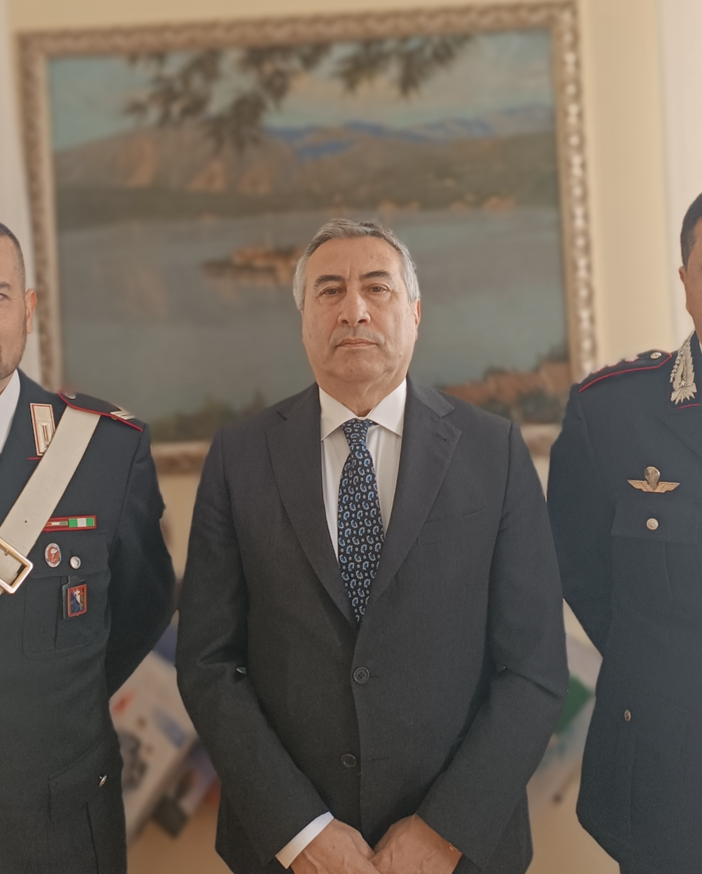 Il prefetto Formiglio incontra il carabiniere eroe