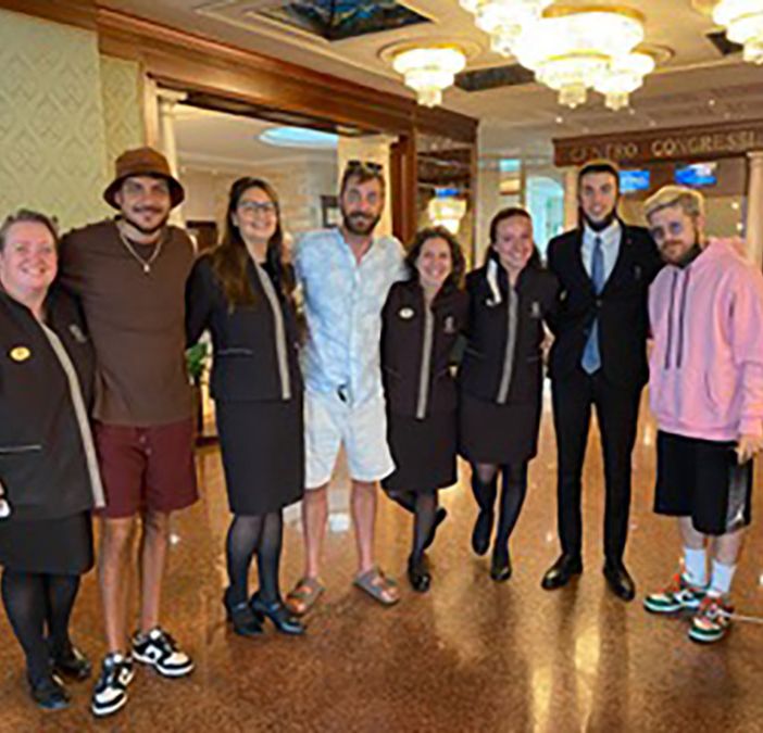 Tre famosi influencer e youtuber al Grand hotel Bristol di Stresa