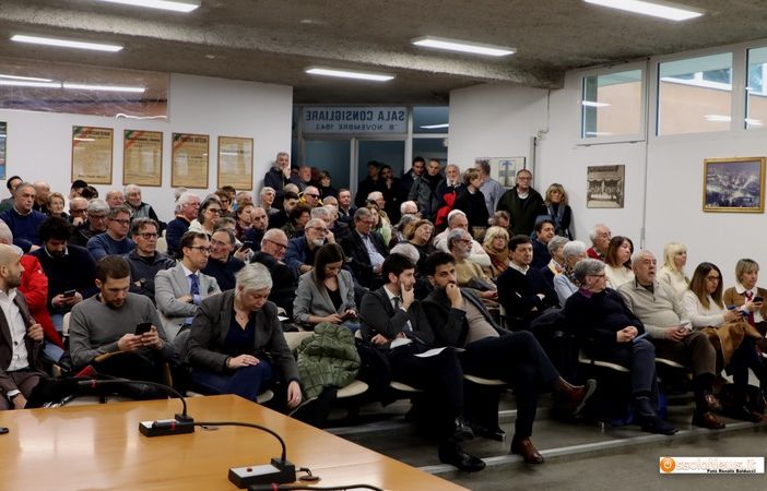 Foto: sabato scorso l'incontro con l'ex ministro Speranza a Villadossola
