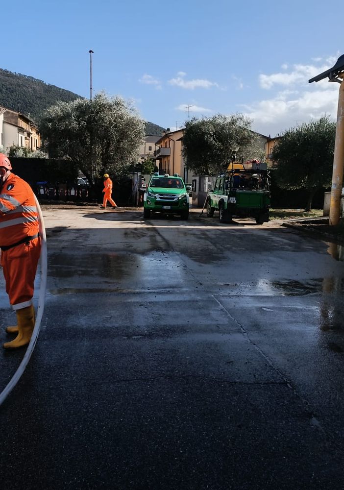 Al lavoro a Montemurlo la colonna mobile di Protezione civile del Piemonte