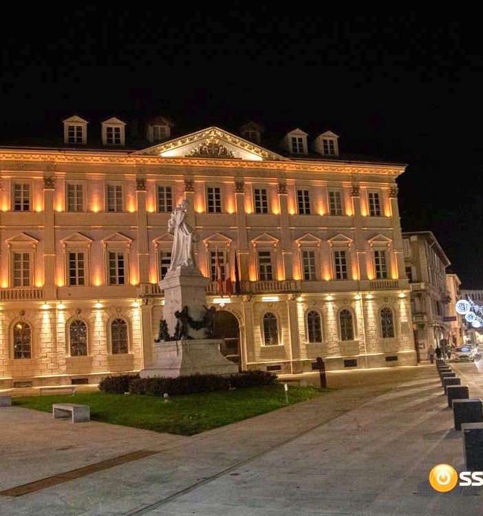 Il Vco si illumina di arancio contro la violenza verso le donne
