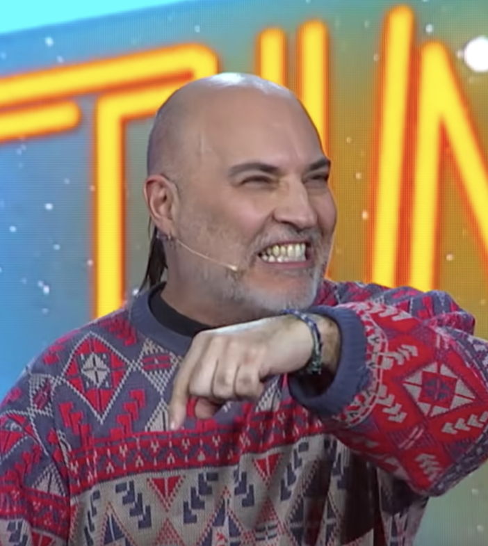 Ritorna il grande cabaret con Kalabrugovic (Alias Pino dei palazzi di Zelig) all'Urban di Cosasca