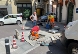 Omegna, chiusa al traffico la parte alta di via Mazzini