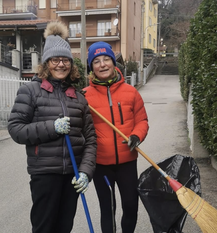 Amici di Bagnella: volontari al lavoro nel canneto del porticciolo
