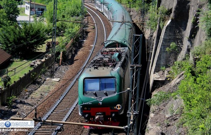 Linea del Sempione, un altro anno di disagi per chi viaggia in treno