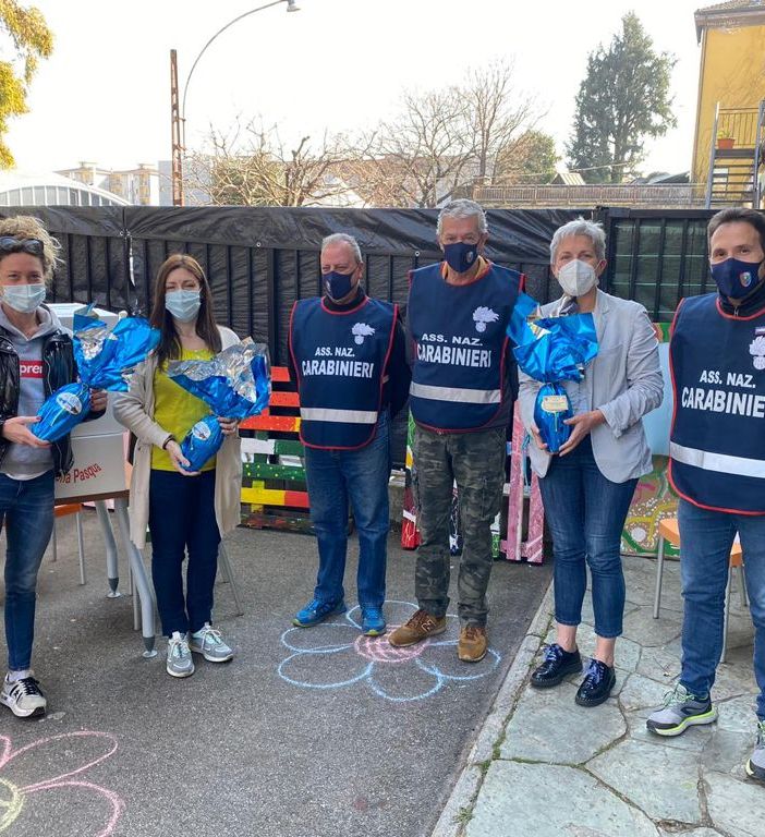 Associazione nazionale Carabinieri dona 50 uova di Pasqua ai bambini del Cssv