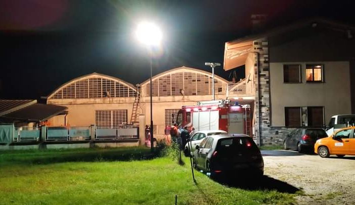 Precipita dal tetto di un capannone, morto un 62enne a Mergozzo