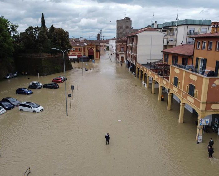 A Omegna pizzata solidale per aiutare gli alluvionati di Faenza