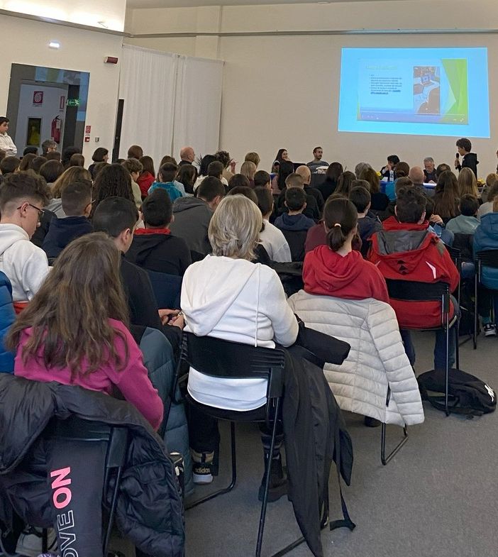 Sostenibilità ed educazione civica: più di 1800 studenti per il progetto &quot;Connessi con l'Ambiente&quot;