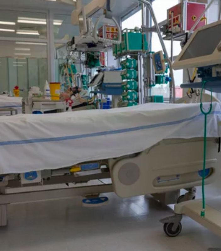 Covid in Piemonte: oltre 1700 positivi e 108 nuovi ricoveri, 14 sono nelle Terapie Intensive