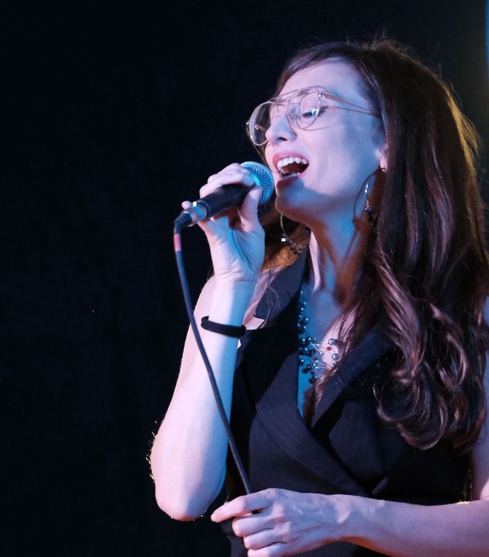 Musica dal vivo sul lungolago con Cristina Meschia Pop Trio