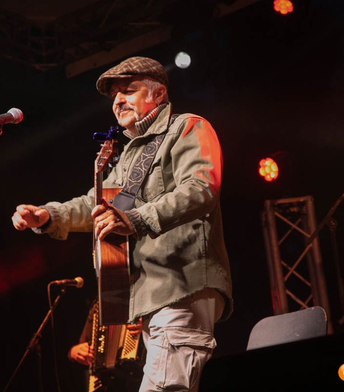 A Cannobio presentazione del libro 'Van De Sfroos, canzoni senza confini'