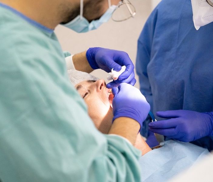 Dentista sociale: pronta la sede nei locali di corso Cairoli sopra la farmacia comunale