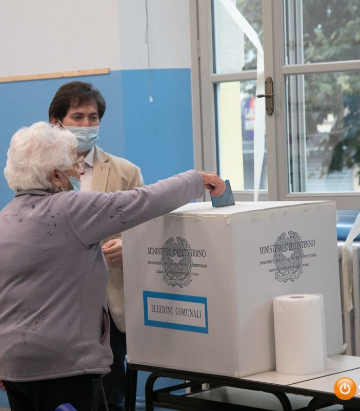 Election day, urne aperte fino alle 23