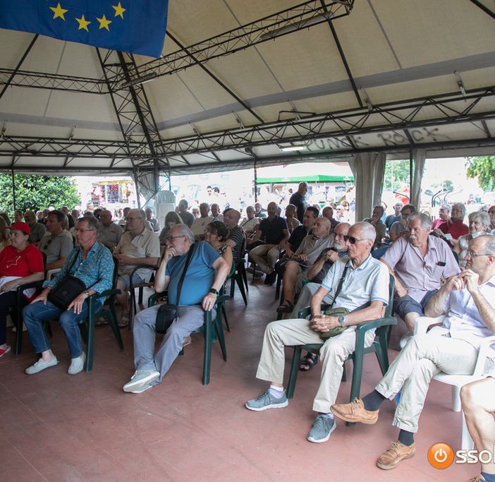 Foto archivio area dibattiti alla Lucciola