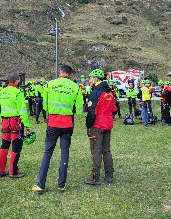 Nuovi strumenti al Soccorso Alpino grazie alle famiglie di Marilena Bertoletti e Matteo Barcellini