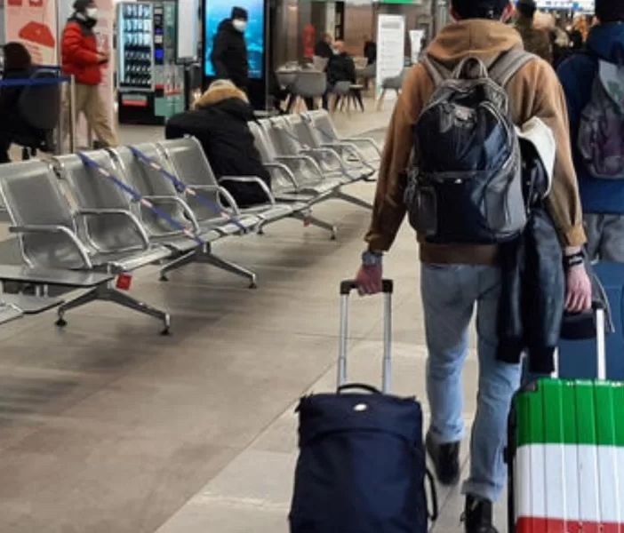 Giovani in fuga dal Vco: a dirlo è uno studio Openpolis elaborato su dati Istat
