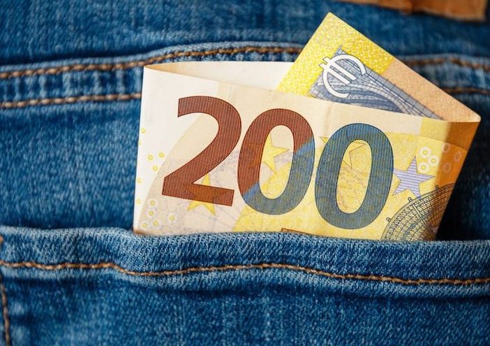 Indennità una tantum 200 euro: aperta la procedura per inviare le domande