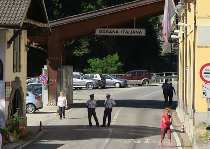 Dalla Svizzera all’Italia senza tampone, soddisfazione della Lega Salvini