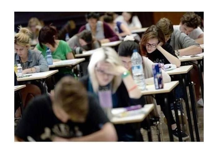 Al Gobetti studenti soddisfatti dopo il primo giorno di esami VIDEO