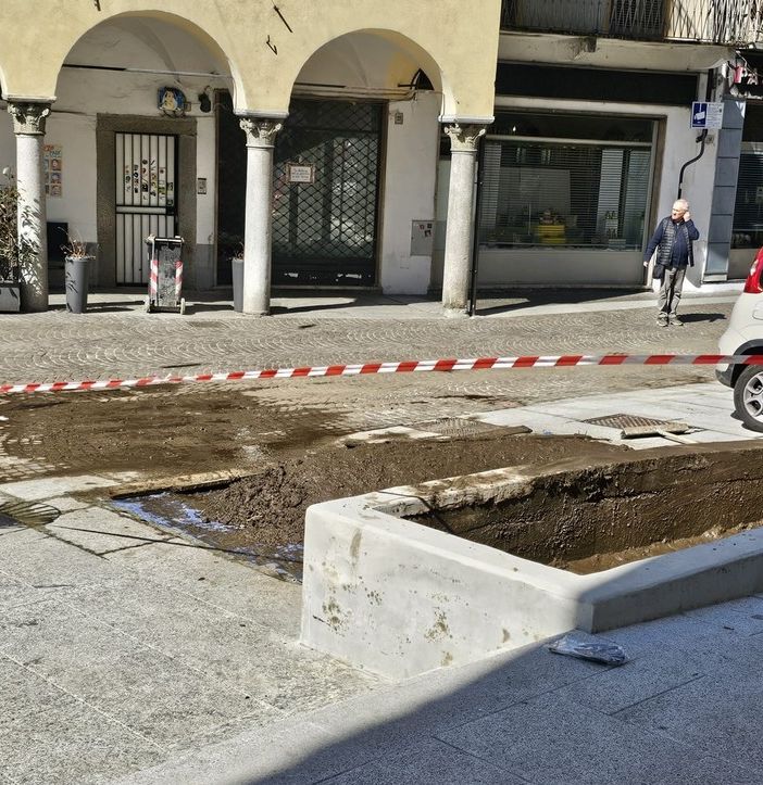 Lavori in piazza XXIV Aprile, Corbetta: &quot;Non è stato fatto niente, così amministra la sinistra&quot;