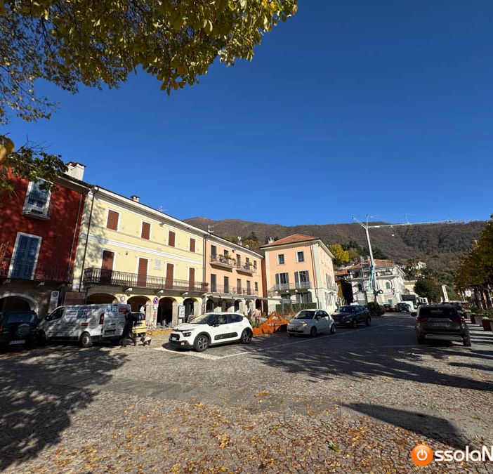 Mergozzo si veste a festa con i mercatini del lungolago