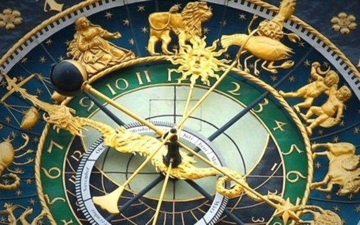 L'oroscopo di Corinne: cosa dicono per noi le stelle