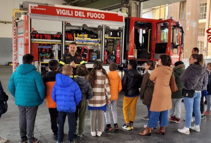 Oltre 500 alunni delle scuole provinciali ospiti dei Vigili del fuoco del VCo