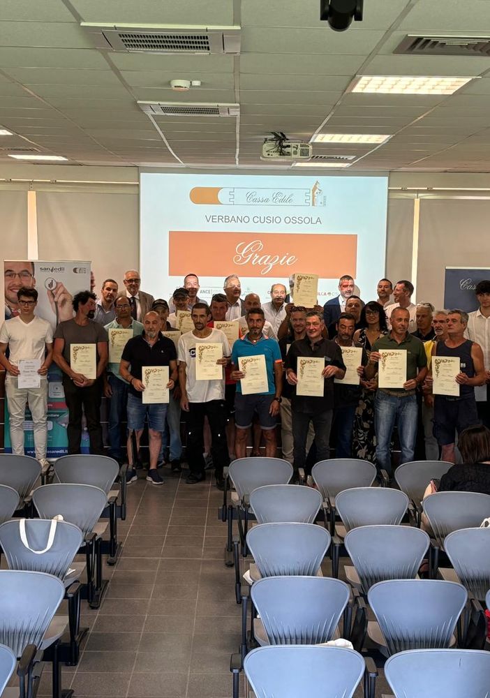 Cassa Edile del Vco: premiati 46 lavoratori FOTO