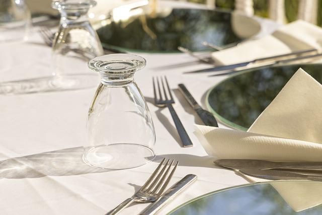 &quot;Aggiungi un posto a tavola&quot;: nei ristoranti della provincia menu a 10 euro per i bambini