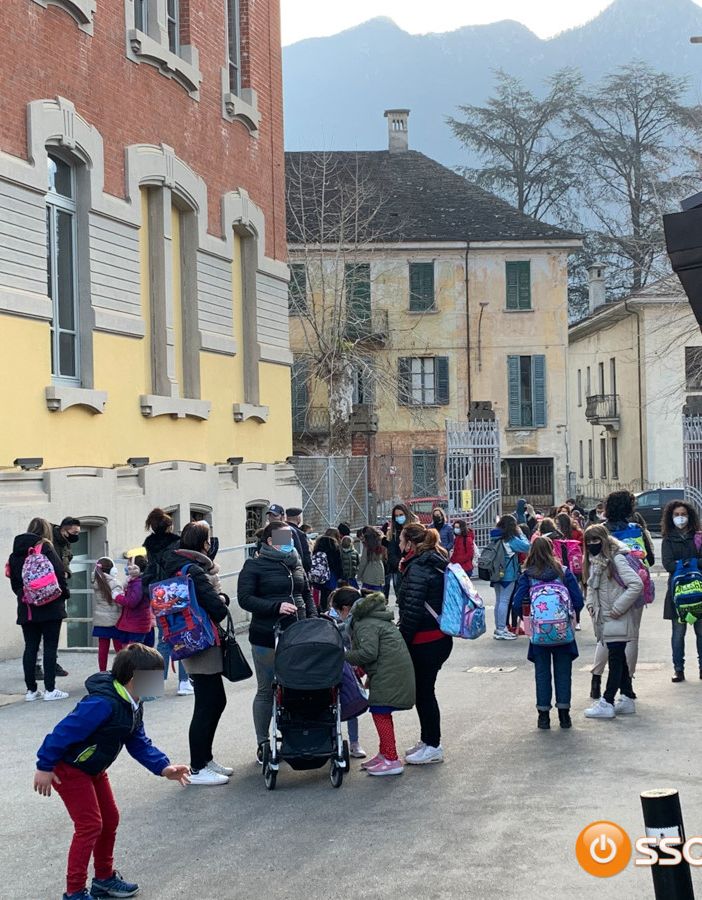 La Regione scrive al ministero per capire a chi sarà data la possibilità di richiedere scuola in presenza per i propri figli