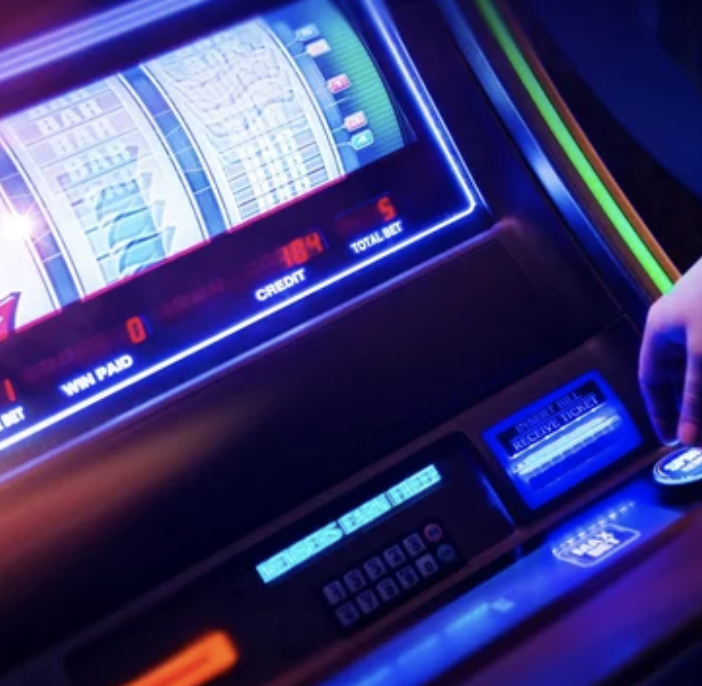 Contrasto al gioco d'azzardo, la Regione cerca enti che organizzino incontri formativi